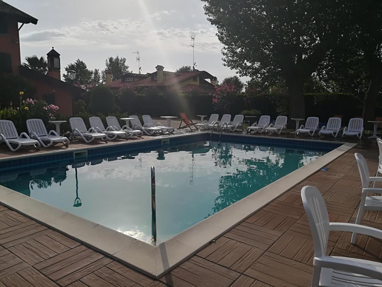 サン・ミケーレ・アル・タリアメント Isola Di Wight Bed & Breakfast エクステリア 写真