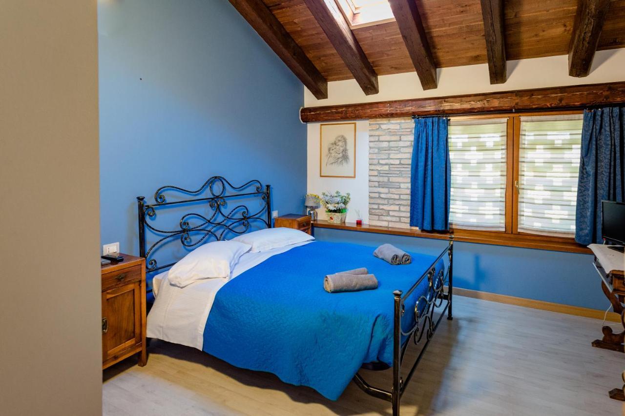 サン・ミケーレ・アル・タリアメント Isola Di Wight Bed & Breakfast エクステリア 写真